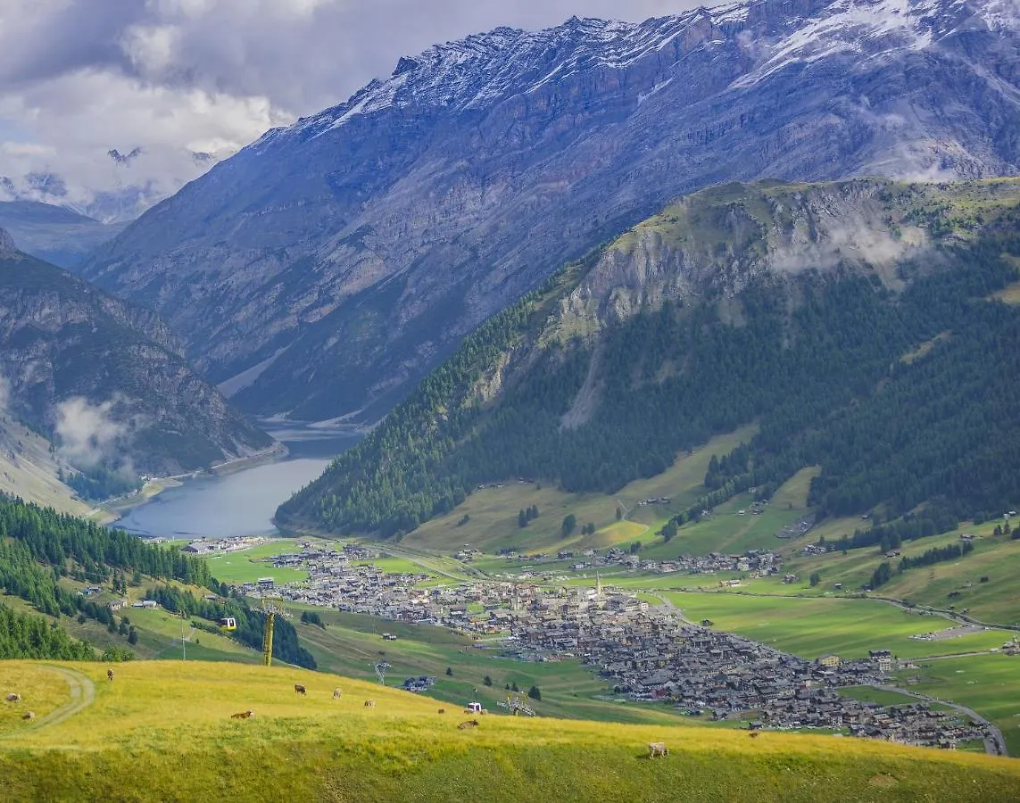 Daire Baita Aris Appartamento Big Family Livigno İtalya