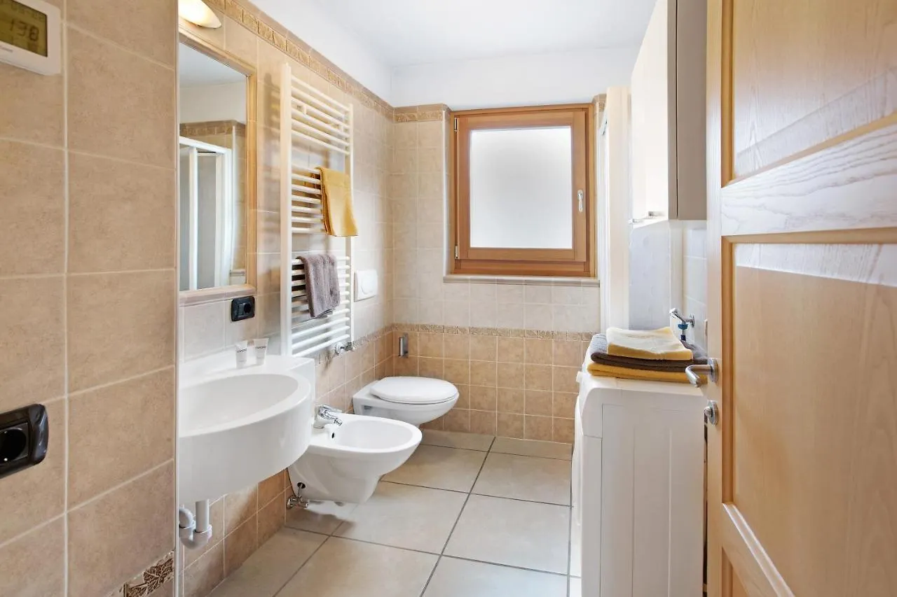 Baita Aris Appartamento Big Family Livigno 0*,  İtalya